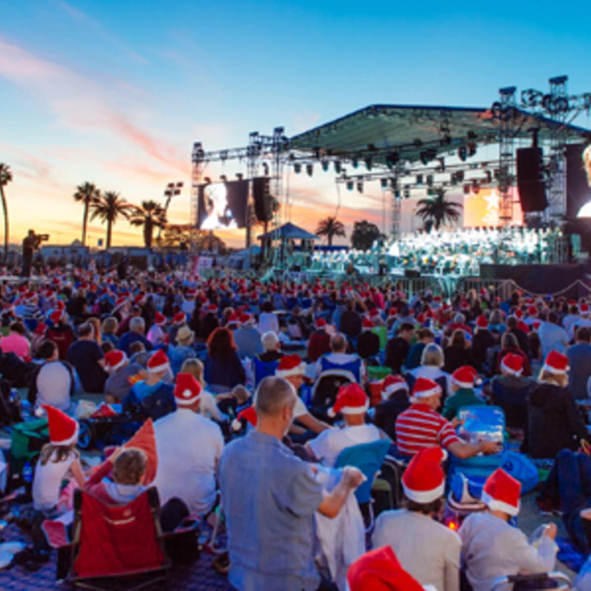 producer_variety_club_carols_by_candlelight@2x